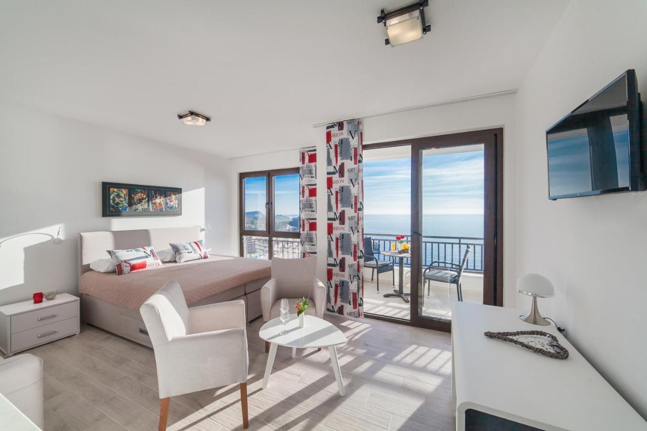 Mona 2 Apartment Budva