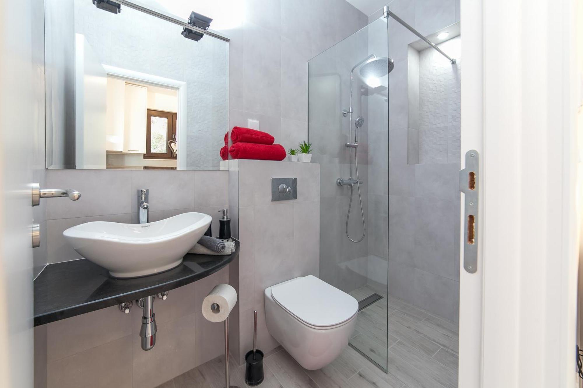 Apartment Mona 2 Budva